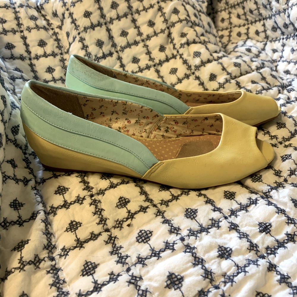 Bettie Page peep toe shoes